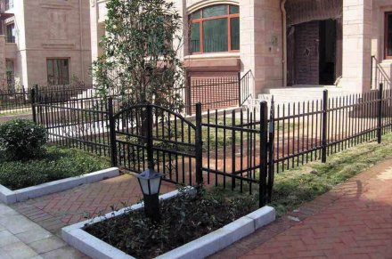 別墅護欄的安全設計