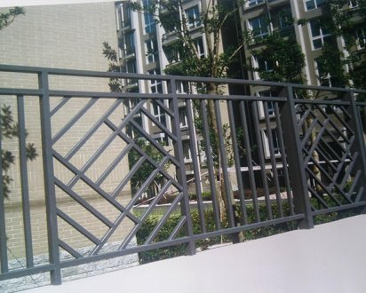 鐵藝護(hù)欄定做廠家那個(gè)好